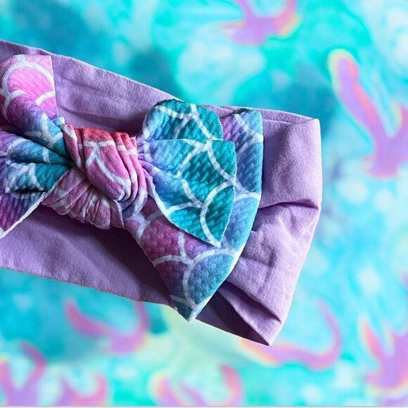 Adorable Bubble Bow (Mermaid Print) Infant Headband - Picture 1 of 2